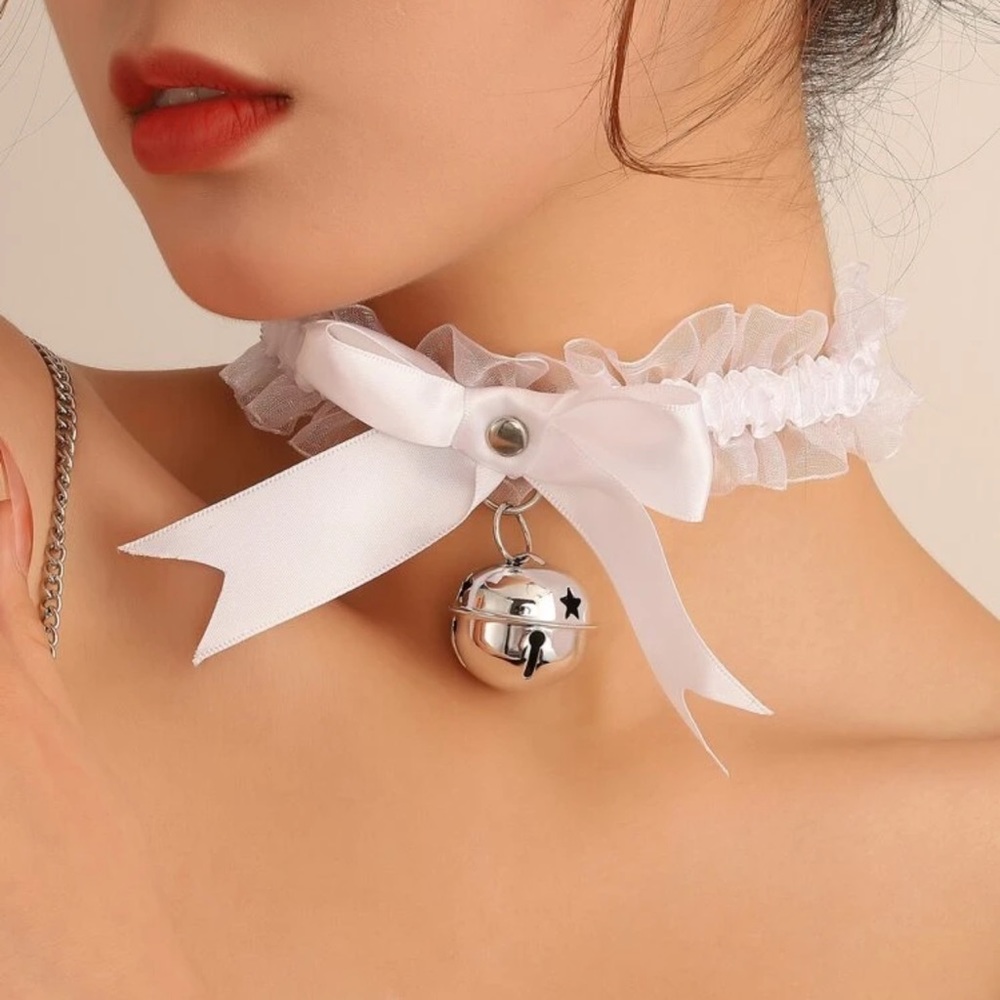 Bell Charm Bow Decor Choker